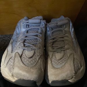 Yeezys authentic worn used comfortable